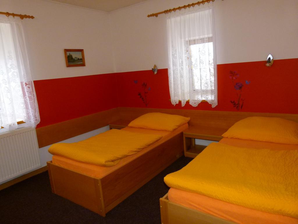 Hotel Pelikan Марианске-Лазне Экстерьер фото